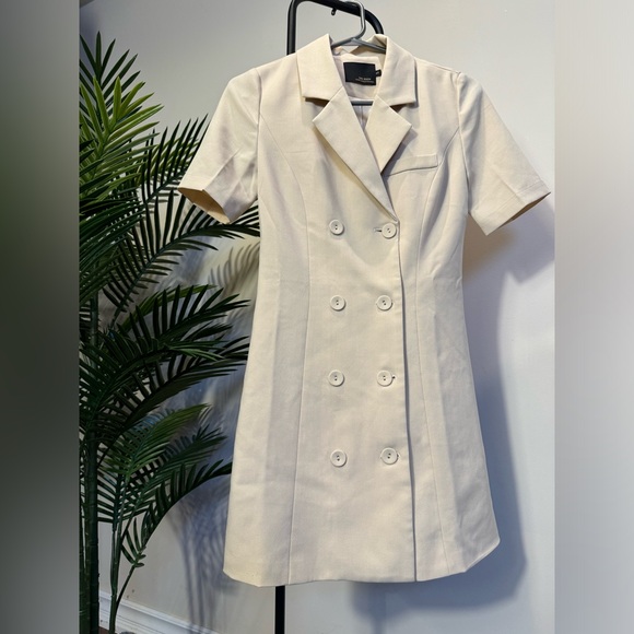 Cream white button up dress - Picture 1 of 6